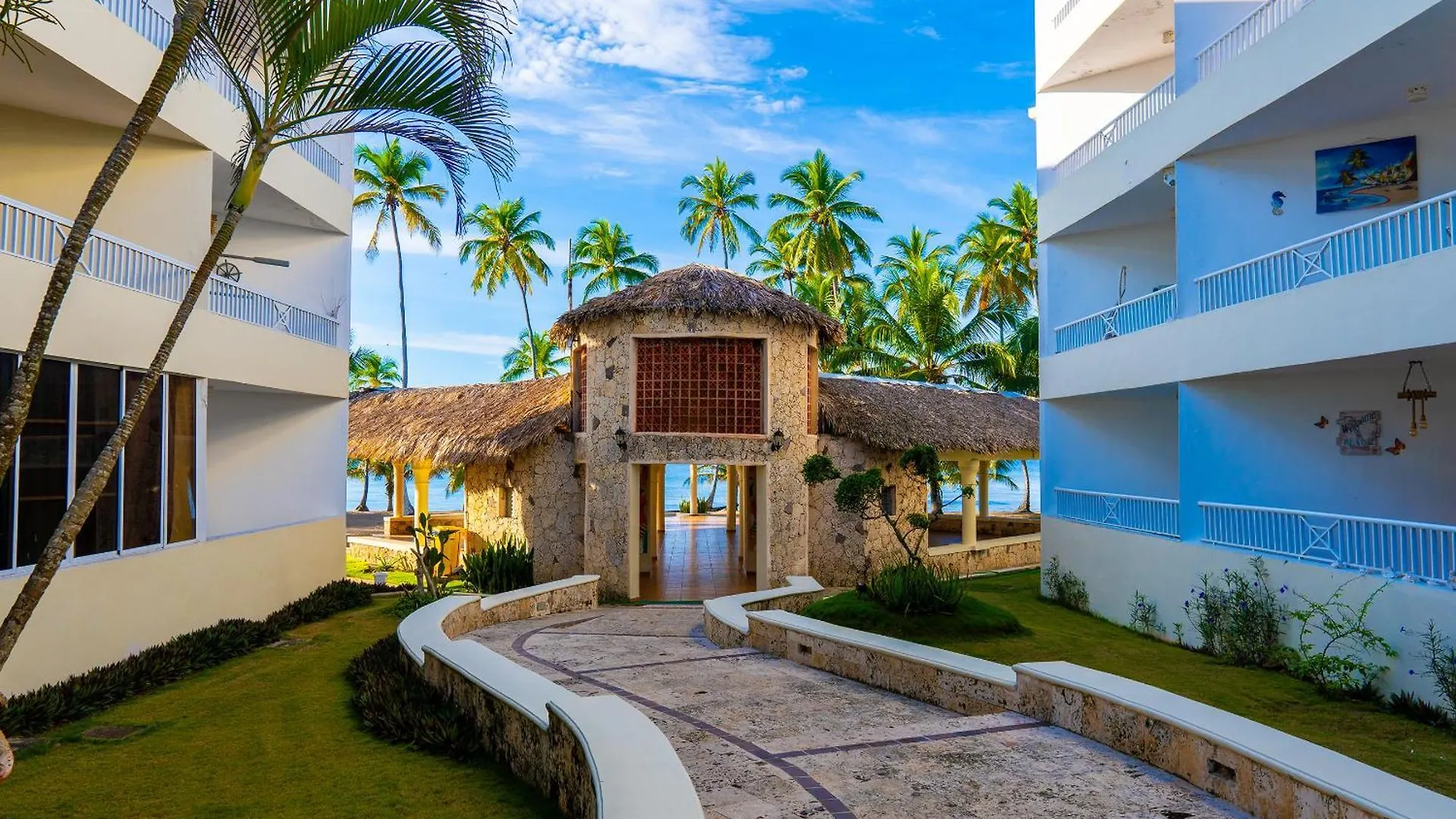Oceanparadise To You Albatro L Y Ll Juan Dolio Apartahotel